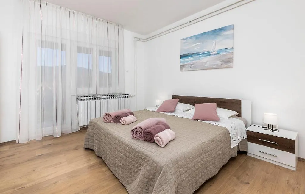 Apartment Apartman Nora Mucici